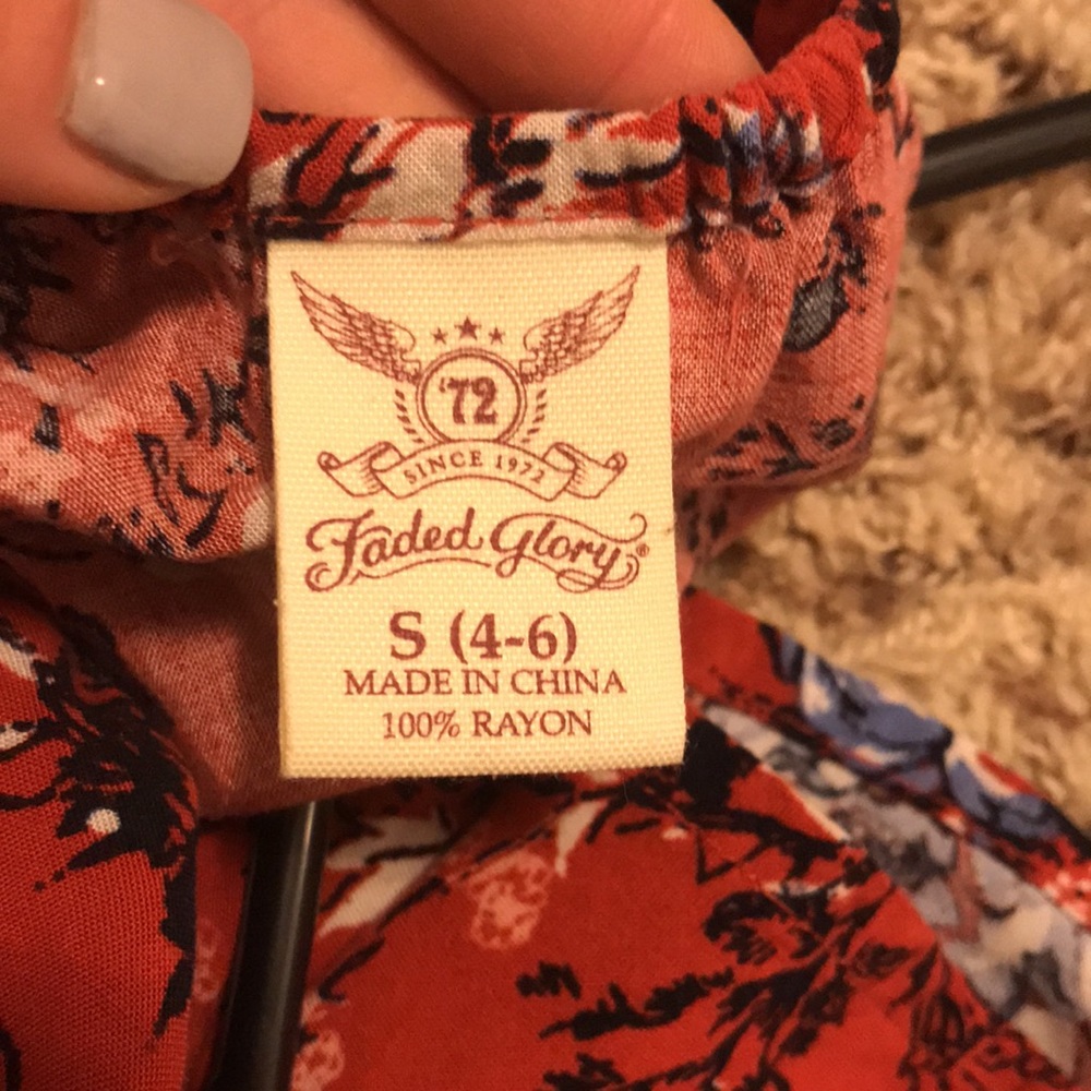 Red blouse - Picture 2 of 2